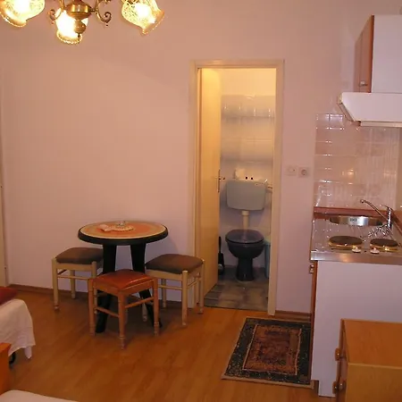 Apartment Accommodation Rajna